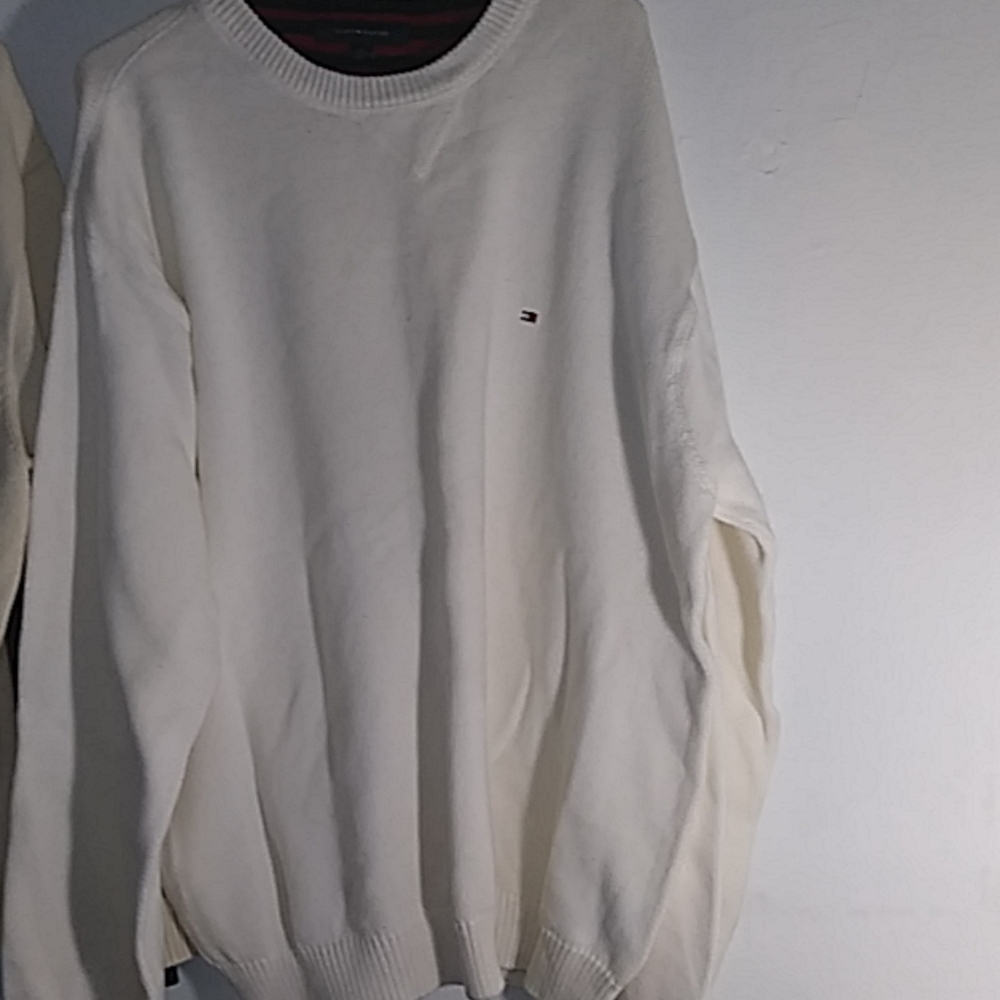 Tommy Hilfiger sweater